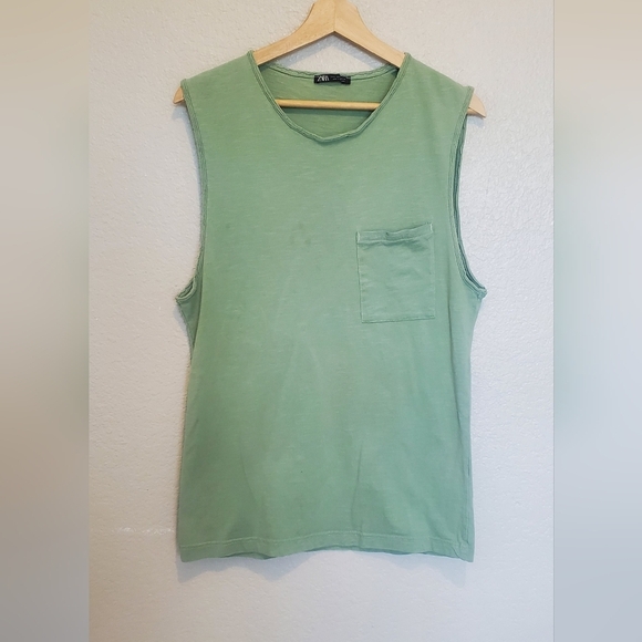 Zara Tops - 💚5/$25 ZARA Green Sleeveless Oversized Tee Top with Pocket Size Small